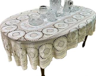 309 Vtg Crochet Tablecloth  Crystal 