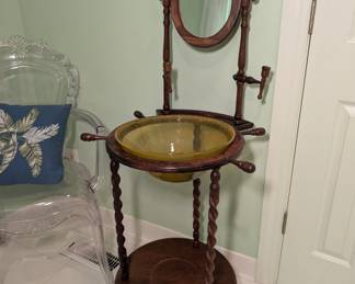 Wash Basin Stand