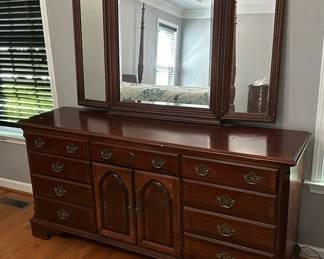 Dresser with Unattached Mirror 