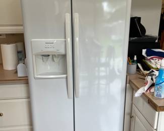 Frigidaire double door fridge with water dispenser and ice maker