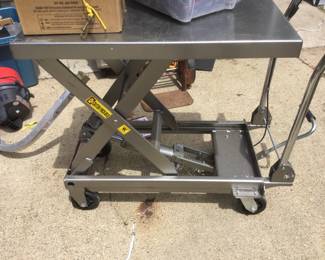 Haul Master Hydraulic Table Cart
