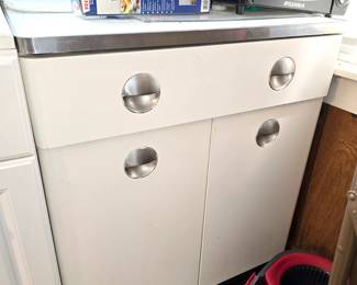 Vintage Metal Kitchen Cabinets