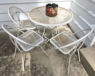 Vintage metal patio table and chair set