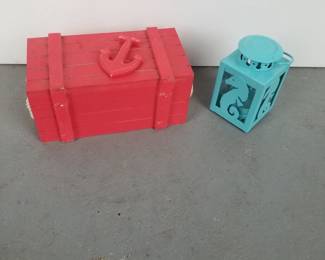 Treasure chest; sea horse lantern