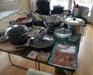Pots, pans, cookware & bakeware