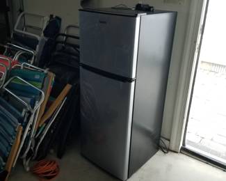 Mini fridge