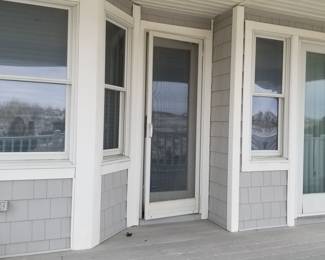 Entry door with screen/storm door