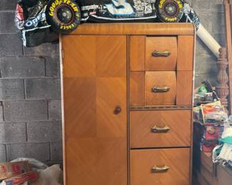 Dale Sr blow up car/ armoire 