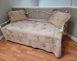 Day Bed Trundle 