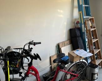 Functioning electric bike ($1,000) was $2,000 brand new. barely used.