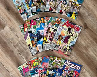 Marvel Comics - Avengers Comics from the 90's - 17 comics!