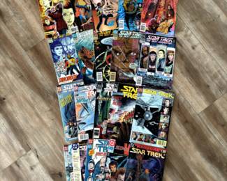 Vintage DC Comics – Star Trek– 20 Comics!