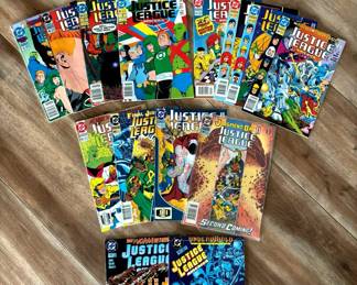 Vintage DC Comics – Justice League America – 14 Comics!