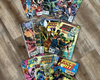 Vintage DC Comics – Justice League - 11 Comics!