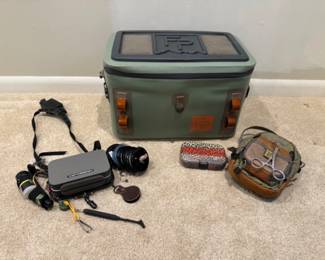 LOADED Fishpond Cutbank Gear Bag - Fishpond Chest Pack