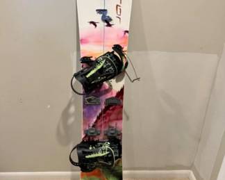 Pink Prior Splitboard w/Spark R&D Bindings