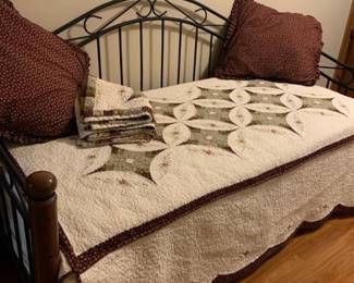 Daybed with trundle and bedspread, pillows and shams