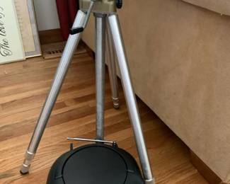 CD player and Tri pod