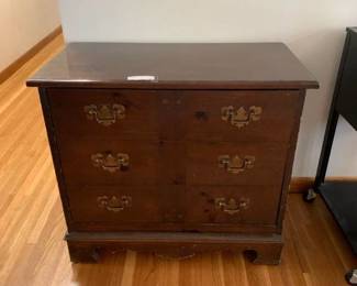 Vintage record cabinet 30x15x27