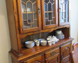 China cabinet/hutch. 2 pieces
