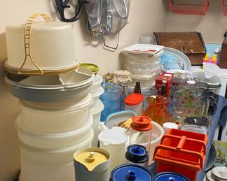Tupperware and Kitchen Items