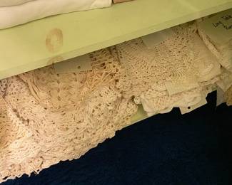 Tablecloths and Runners