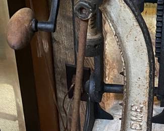 Supreme Bottle Capper