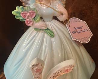 Josef Sweet 16 Figurine