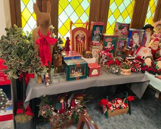 Assorted Christmas Items and Decor