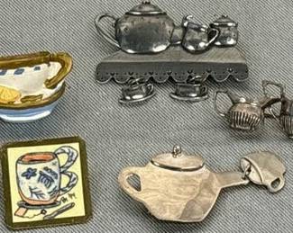 Furniture, Book, tool, Basket, Music, art, Lamp, Photo, antique, war, rug, teapot, jewel