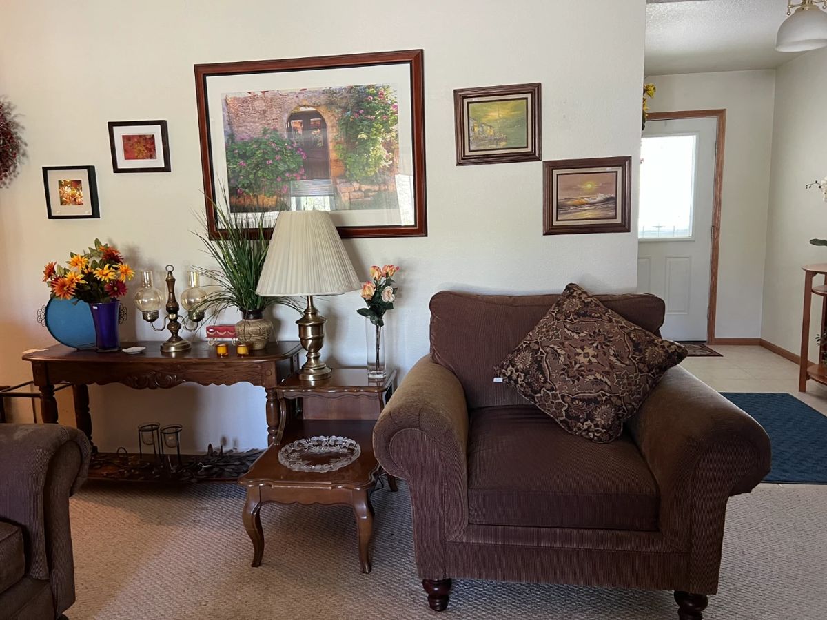 Mapledale Condo Estate Sale in Sheboygan, WI starts on 5/10/2024