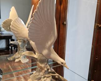 LLADRO “TURTLE DOVE ON OLIVE BRANCH” 4550  Retired Figurine 11.25" TALL