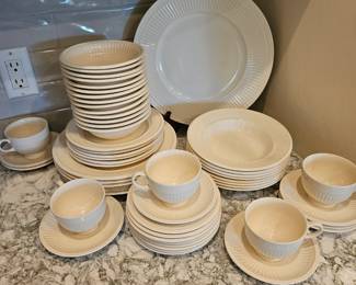 Wedgwood Edme 56pc