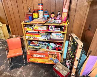Vintage games and toys.