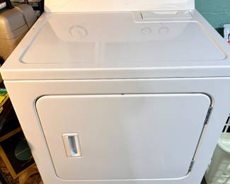 Like new Amana gas dryer.