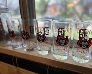 Vintage Detroit Tigers glasses.