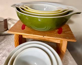 1960's Pyrex Verde Cinderella nesting bowls.