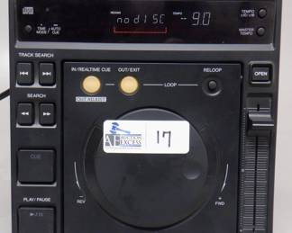 PIONEER CDJ-700S PROFESSIONAL COMPACT DISC PLAYER