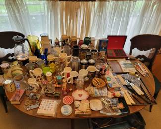 Vintage bar and glassware. 