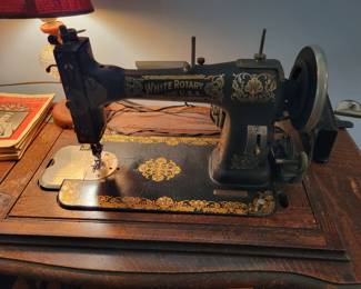 White Rotary sewing machine. 