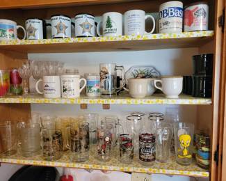 Lots of very cool vintage kitchen items to go through!