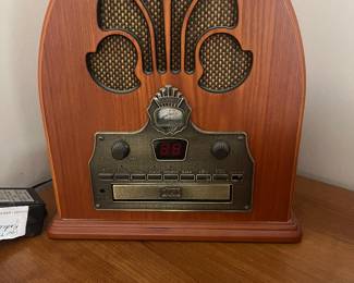 CROSLEY CD AND RADIO