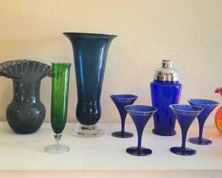 Colorful glasses vases & pitchers (Blenko & more), Czech cobalt cocktail set (shaker + 4 glasses) 