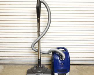 Miele Electro+ Compact C2 Canister Vacuum 