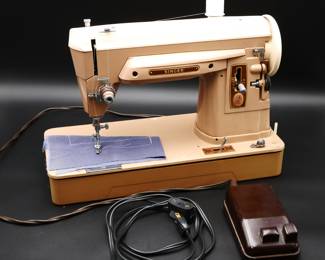 Singer 404 Slant-O-Matic Slant Needle Sewing Machine 