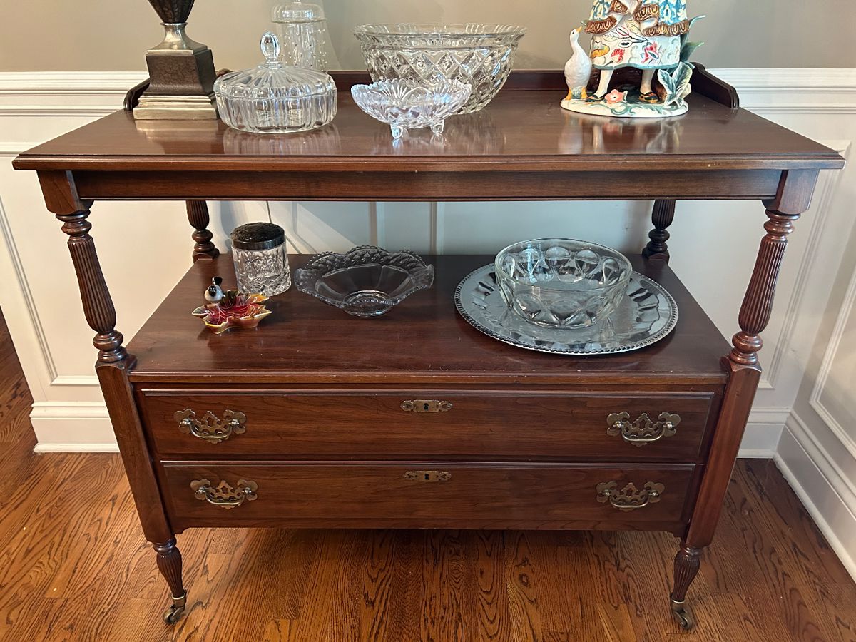 Ethan Allen server