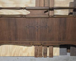 Berkey & Gay Dresser and Full Bed 