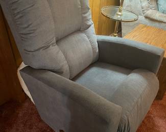 Recliner chair 