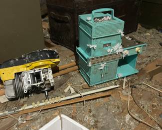 Go cart engine vintage toy easy bake oven 