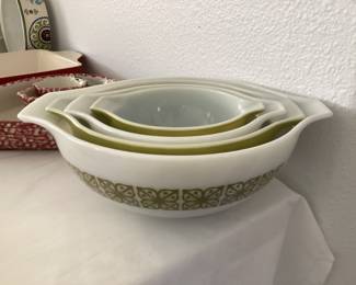 Olive nesting bowls MCM